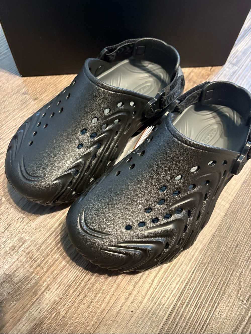 Crocs Echo II - Size M7 W9